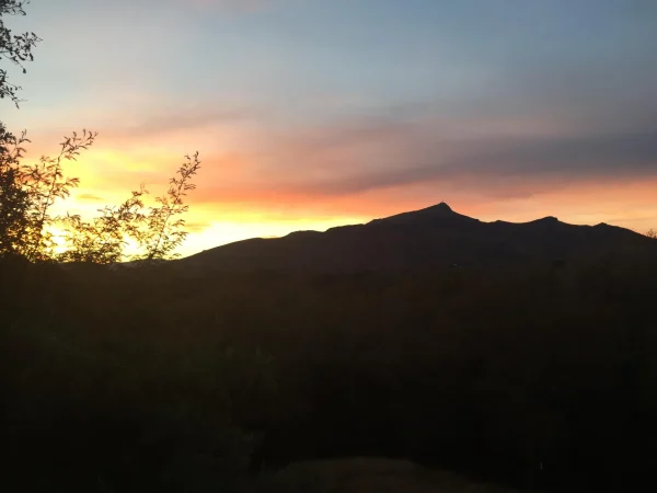 Lever de soleil sur la campagne d'Urrugne